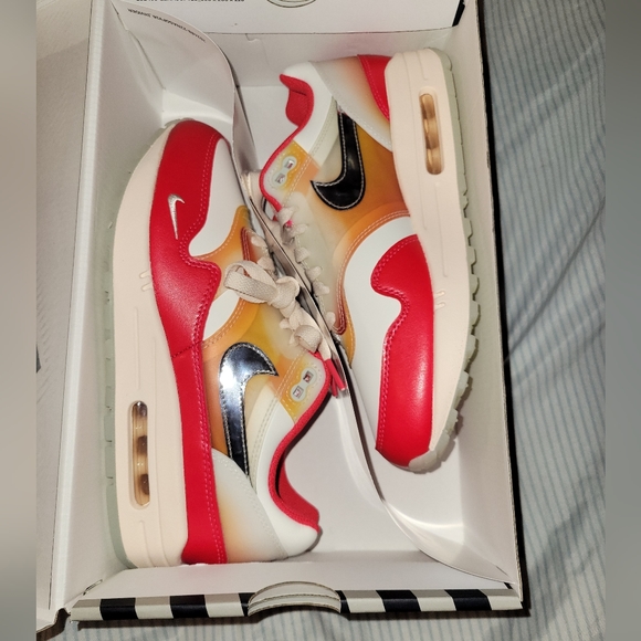 Brand new never worn Air Max 1 premium - Picture 1 of 7